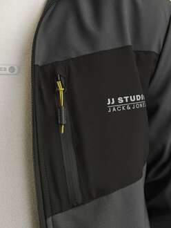 Jack Jones Taylor Softshell Erkek Ceket 12259615 - 3