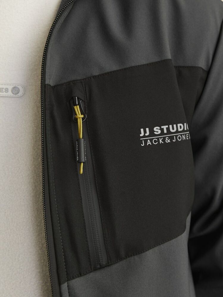 Jack Jones Taylor Softshell Erkek Ceket 12259615 - 3