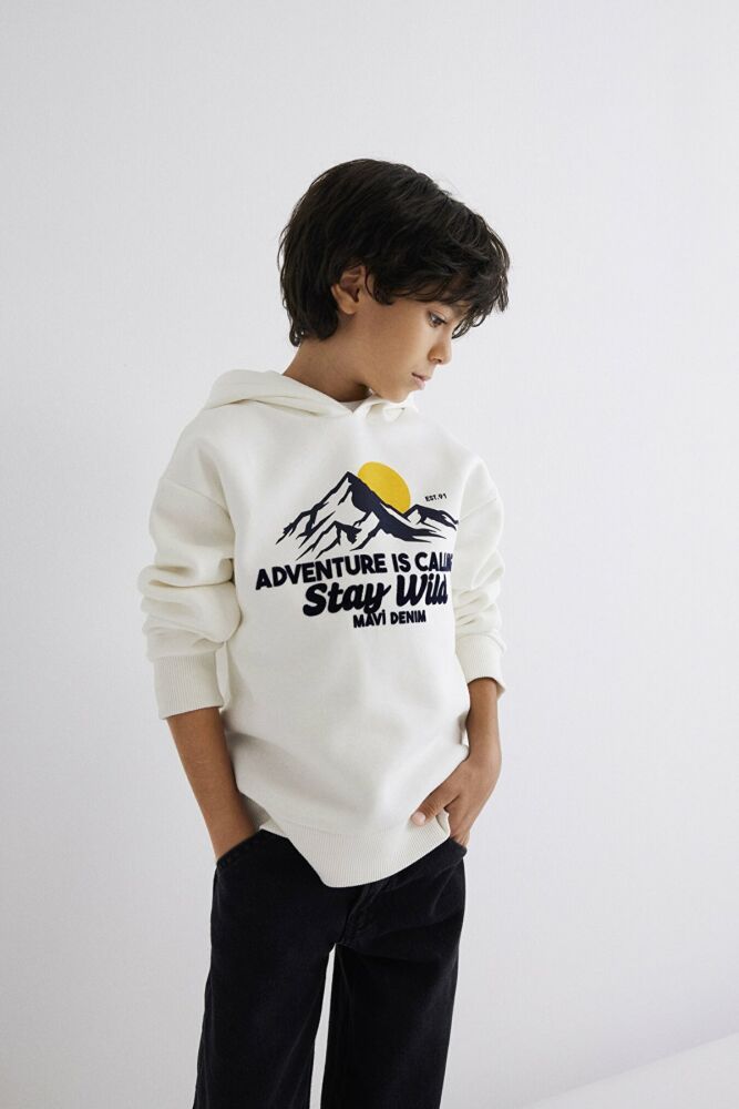 Mavi Adventure Is Callıng Baskılı Kapüşonlu Çocuk Sweat 6S10077-70057 - 2