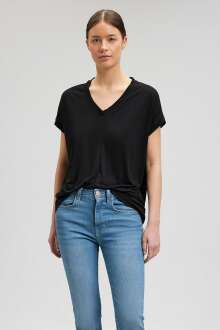 Mavi Basıc V Yaka Kadın Tişört Siyah 166449-900 - Mavi (1)