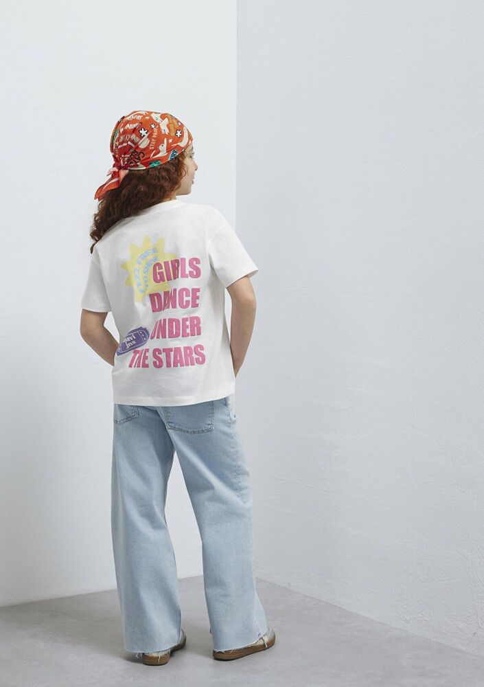 Mavi Baskılı Ekru Loose Fit Çocuk Tişört 7610391-70057