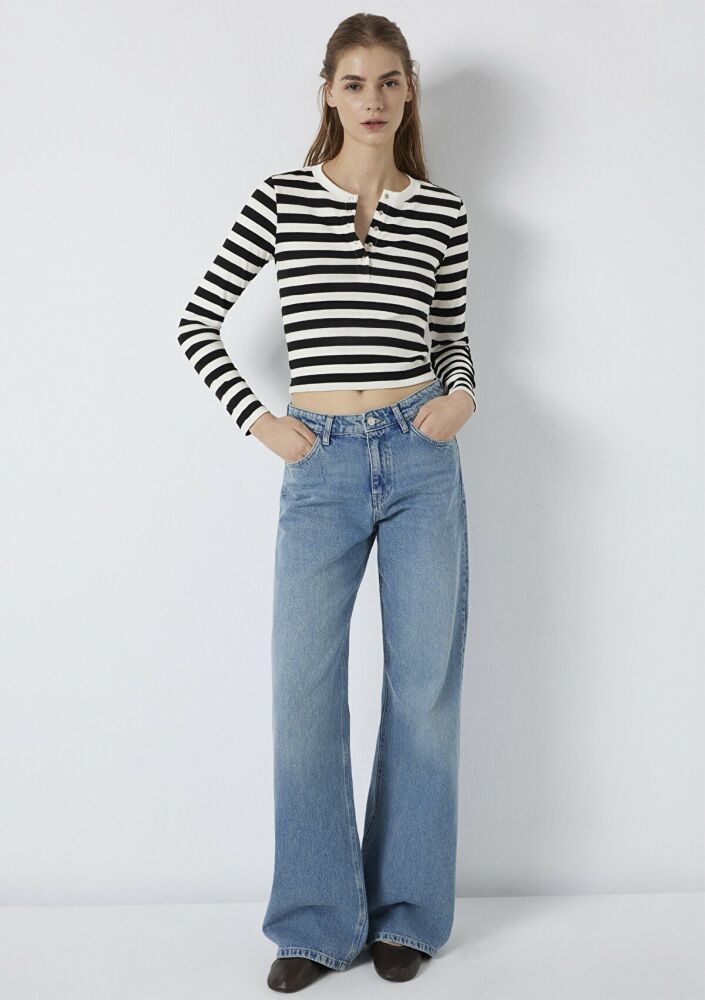 Mavi Çizgili Siyah Kadın Sweat 1613767-85407 (1)