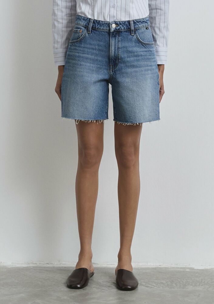Mavi Lidia All Blue Puslu Koyu Mavi Boyfriend Normal Bel Geniş Paça Kadın Jean Şort 1410145-89744 - 3