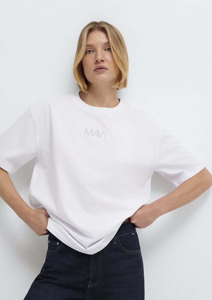 Mavi Logo Baskılı Beyaz Loose Fit Kadın Tişört 1613884-620