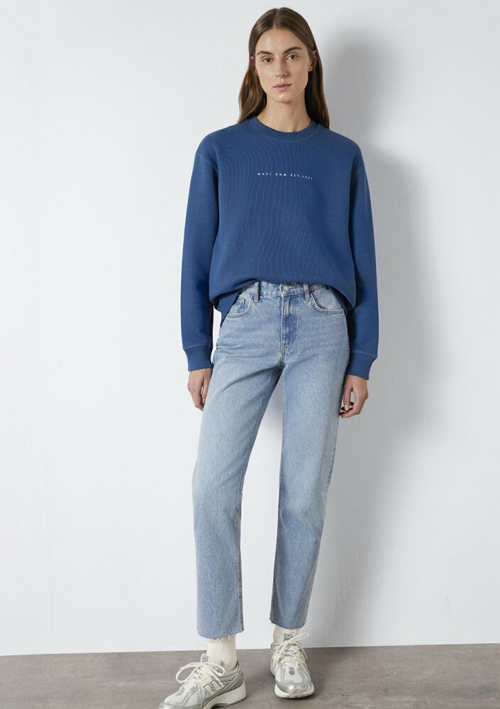 Mavi Loose Fit Kadın Sweatshirt 1S10525-70760 (1)