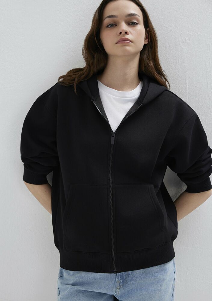 Mavi Mavi Logo Nakış Detaylı Kapüşonlu Siyah Loose Fit Kadın Sweatshirt 1S10532-900