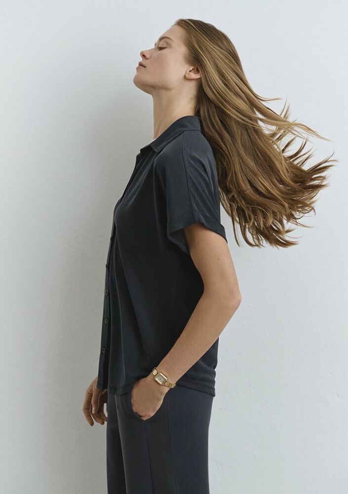 Mavi Siyah Kadın T-shırt 168081-900 (1)