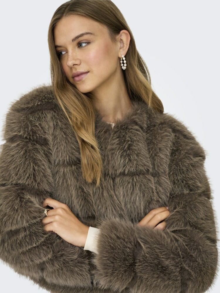 Only Jdy Ofelıa Faux Fur Kadın Ceket 15359349 (1)