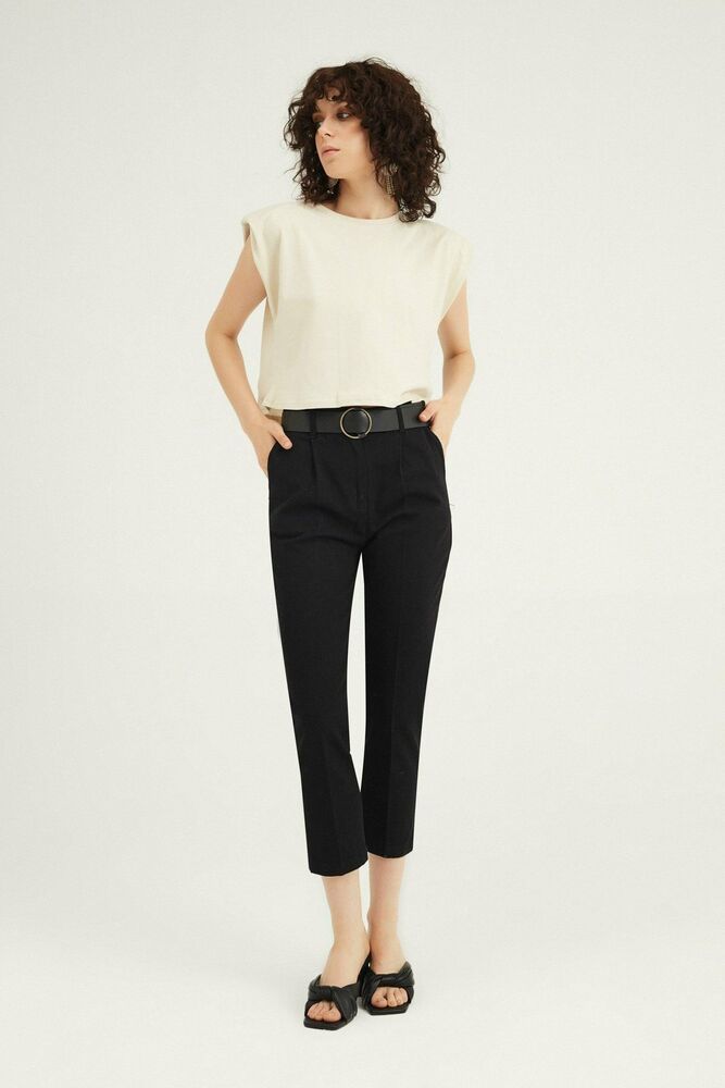 Quzu Beli Kemerli Kadın Pantolon 21K70755 - 1