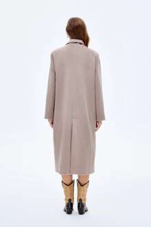 Quzu Vatkalı Arkası Yırtmaçlı Kadın Kaban - 5