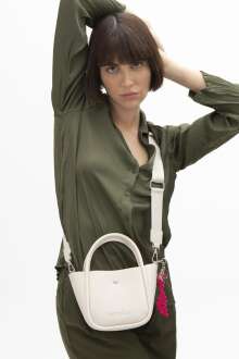 United Colors Of Benetton Kadın El Çantası BNT_1511 - Benetton (1)