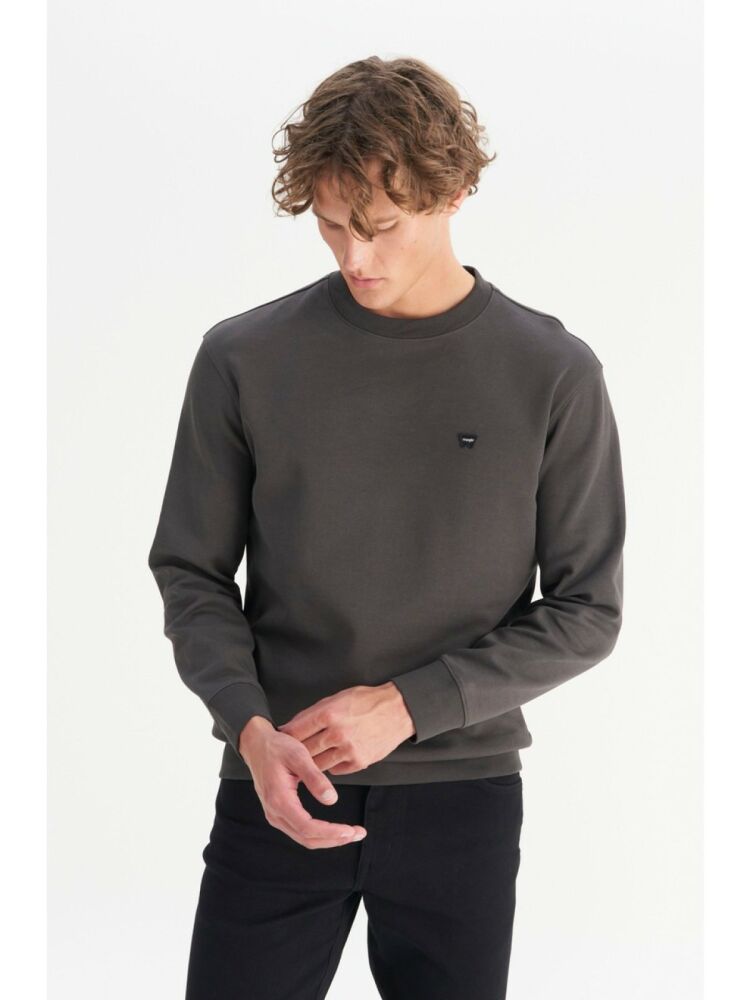 Wrangler Erkek Patch Logo Sweatshirt W252025533W - 3