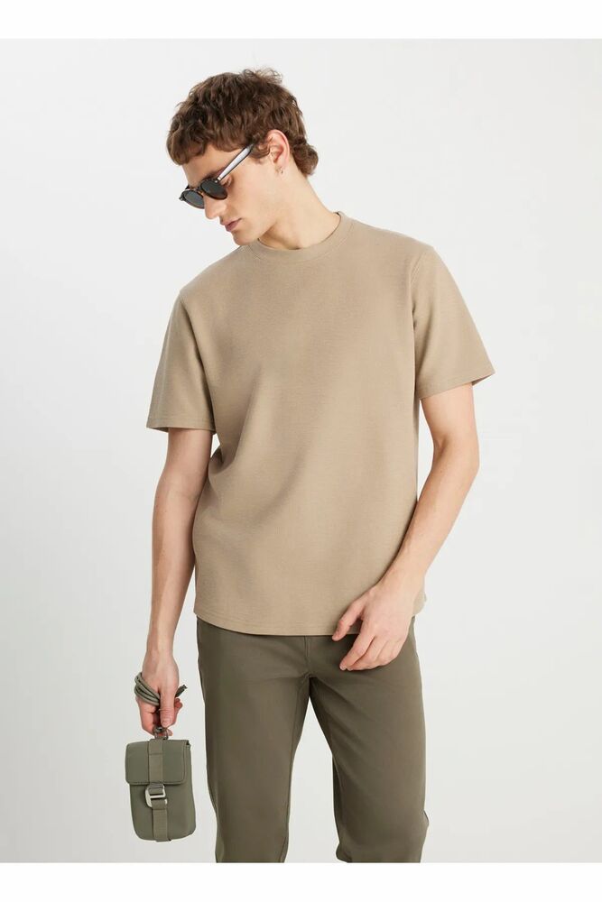 Wrangler Relaxed Fit Dokulu Basic Erkek Tişört W2510718614 - 2